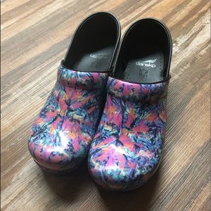 Dansko Clogs Multicolored Size 40